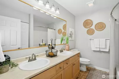 25025 SE Klahanie Boulevard #D302, Sammamish, WA 98029 - Photo 20