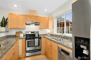 25025 SE Klahanie Blvd, Sammamish, WA 98029 - Photo 14