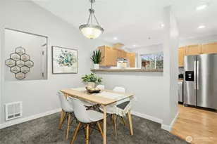 25025 SE Klahanie Blvd, Sammamish, WA 98029 - Photo 12