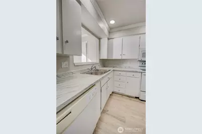 440 St Helens Avenue #209, Tacoma, WA 98402 - Photo 6