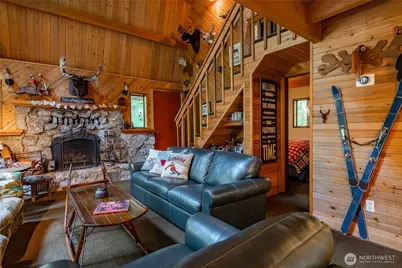 7082 Olympus Way, Glacier, WA 98244 - Photo 4