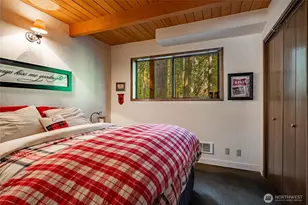 7082 Olympus Way, Glacier, WA 98244 - Photo 16