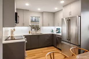 2110 N 43rd St, Seattle, WA 98103 - Photo 10