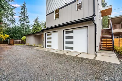 12531 25th Avenue NE #Unit B, Seattle, WA 98125 - Photo 4