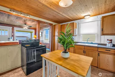 746 Maple Grove Road, Camano Island, WA 98282 - Photo 10