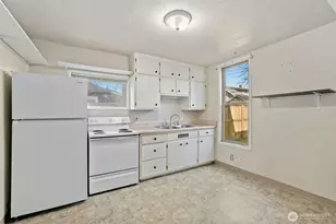 709 S M St, Tacoma, WA 98405 - Photo 6