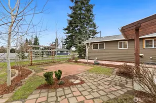 906 Redmond Ave NE, Renton, WA 98056 - Photo 20