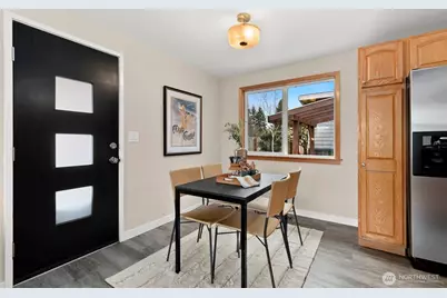 906 Redmond Avenue NE, Renton, WA 98056 - Photo 10