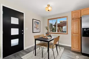 906 Redmond Ave NE, Renton, WA 98056 - Photo 10