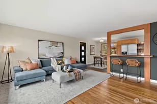 906 Redmond Ave NE, Renton, WA 98056 - Photo 4