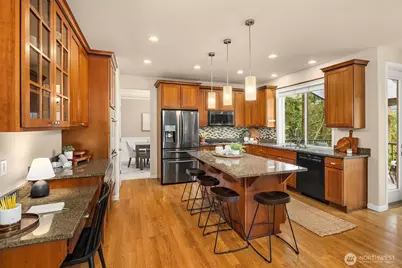 111 210th Place NE, Sammamish, WA 98074 - Photo 10