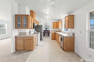 10526 60th St Ct E, Puyallup, WA 98372 - Photo 12