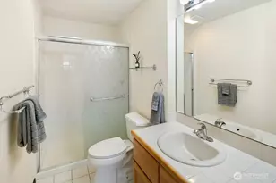 1707 NW 59th St, Seattle, WA 98107 - Photo 16