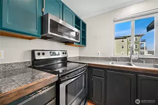 1028 Billy Frank Jr. St, Bellingham, WA 98225 - Photo 8