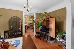 8707 Meridian Ave N, Seattle, WA 98103 - Photo 10