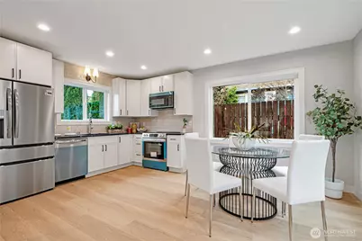 3054 Fairmount Ave SW, Seattle, WA 98116 - Photo 4