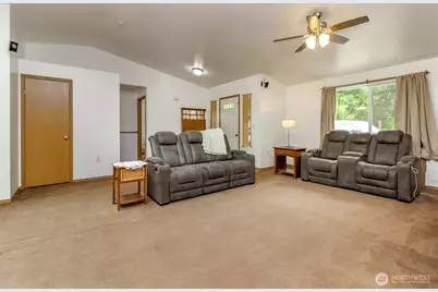 7605 295th, Roy, WA 98580 - Photo 6