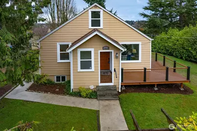 10633 21st Avenue SW, Seattle, WA 98146 - Photo 2