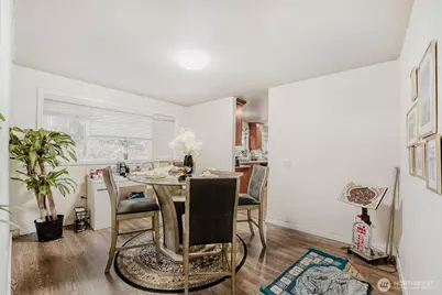 4634 144th Place SE, Bellevue, WA 98006 - Photo 6