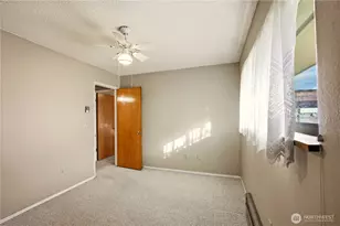 708 Marion Ln SE, Puyallup, WA 98372 - Photo 10