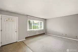 708 Marion Ln SE, Puyallup, WA 98372 - Photo 2