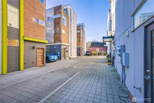 2035 NW 65th St, Seattle, WA 98117 - Photo 2