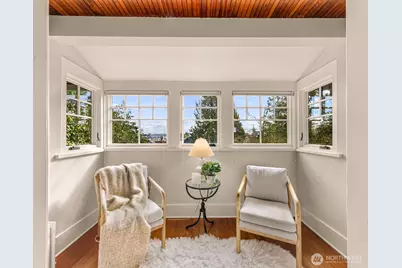 2333 Federal Avenue E, Seattle, WA 98102 - Photo 18