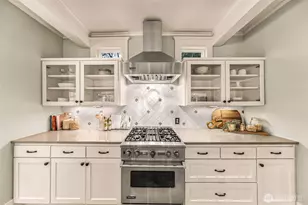 2333 Federal Ave E, Seattle, WA 98102 - Photo 12