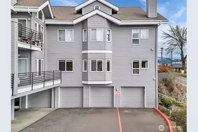 6100 NE 181st Street #4, Kenmore, WA 98028 - Photo 2