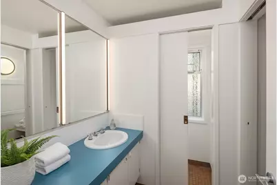 7640 NE 32nd Street, Medina, WA 98039 - Photo 24