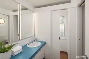 7640 NE 32nd St, Medina, WA 98039 - Photo 24