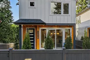 11217 NE 95th St, Kirkland, WA 98033 - Photo 32