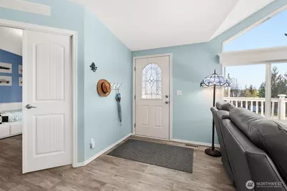 2240 Schirm Loop NW, Olympia, WA 98502 - Photo 6