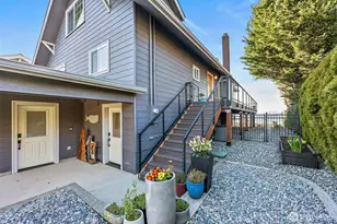 1816 Day Island Blvd W, University Place, WA 98466 - Photo 30