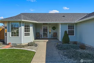 2021 Gemstone Dr, Walla Walla, WA 99362 - Photo 1