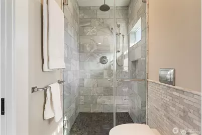 2430 8th Avenue W, Seattle, WA 98119 - Photo 20