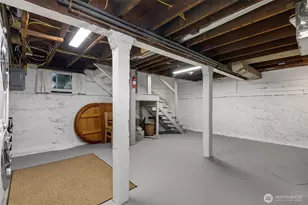2430 8th Ave W, Seattle, WA 98119 - Photo 28