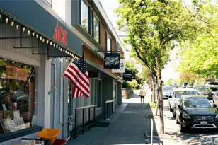 2430 8th Ave W, Seattle, WA 98119 - Photo 40