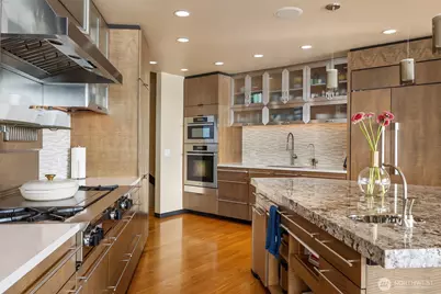 7703 W Mercer Way, Mercer Island, WA 98040 - Photo 14