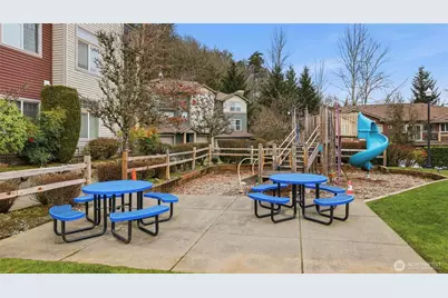 21507 42nd Avenue S #D7, SeaTac, WA 98198 - Photo 16