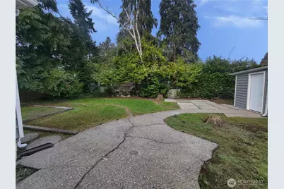 131 S 64th Street, Tacoma, WA 98408 - Photo 8