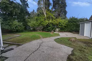 131 S 64th St, Tacoma, WA 98408 - Photo 8