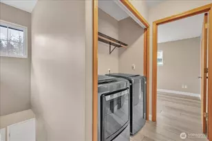 25123 Roberts Dr, Black Diamond, WA 98010 - Photo 20