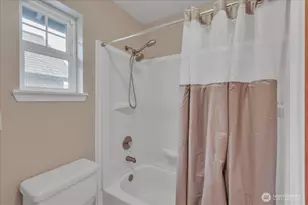 25123 Roberts Dr, Black Diamond, WA 98010 - Photo 22