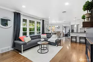 15812 30th Ave NE, Shoreline, WA 98155 - Photo 4