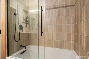 2504 Western Ave, Seattle, WA 98121 - Photo 12