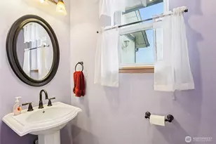 9509 237th St E, Graham, WA 98338 - Photo 14