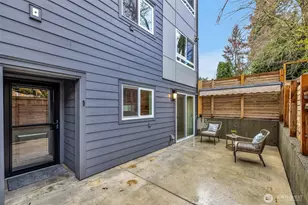 11401 Roosevelt Way NE, Seattle, WA 98125 - Photo 24