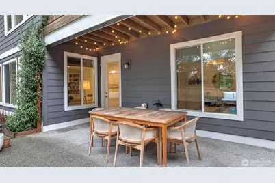 629 Field Place NE, Renton, WA 98059 - Photo 32