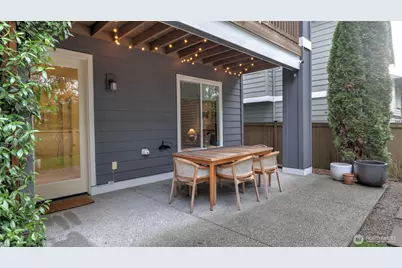 629 Field Place NE, Renton, WA 98059 - Photo 34